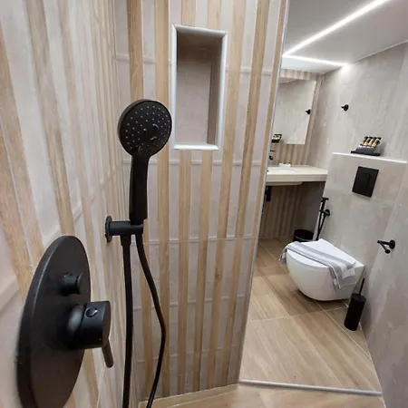 Evans House Ii One Bedroom Maisonette *