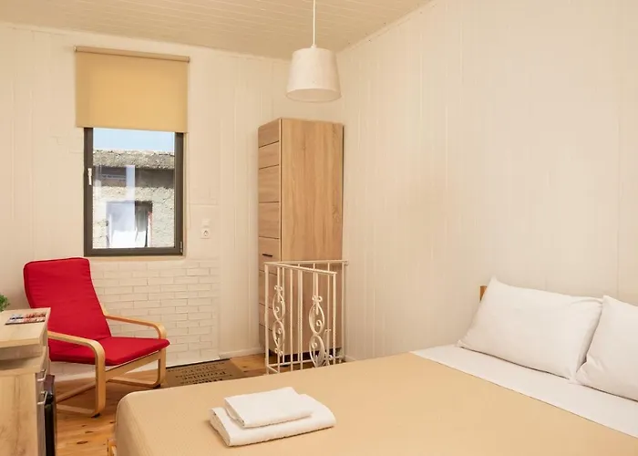 Evans House Ii One Bedroom Maisonette *